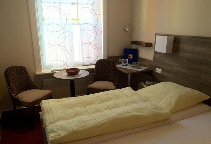 پانسیون Gästehaus Janßen