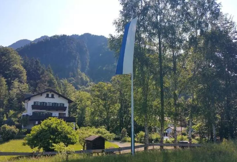 ペンション Villa Bergkristall