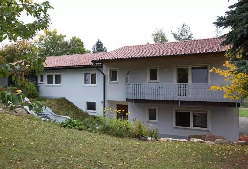ペンション Winzerhof Düring
