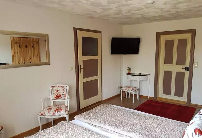 Pension Zum Alten Schulhaus
