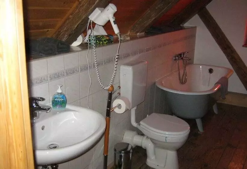 Pension Zum Alten Schulhaus