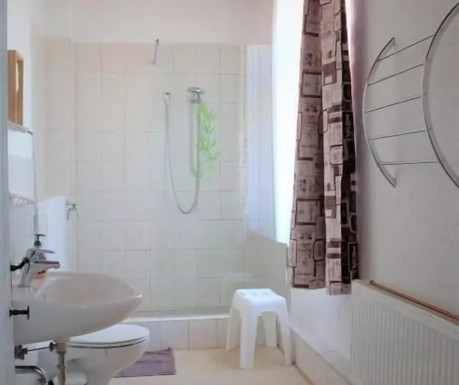 Pension Zum Alten Schulhaus