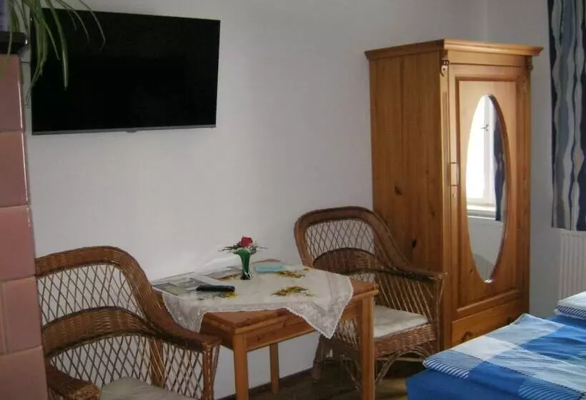 Pension Zum Alten Schulhaus