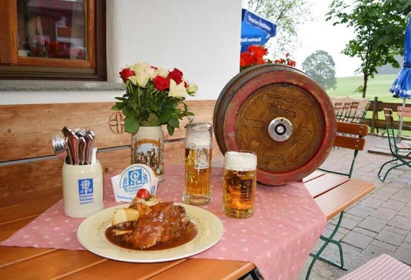 הוסטל Gasthof Seeweg