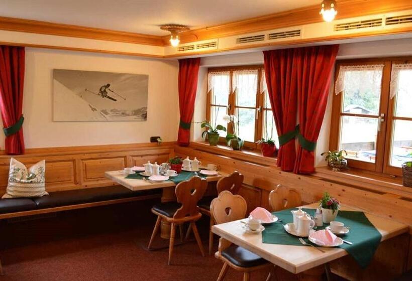 הוסטל Gasthof Seeweg