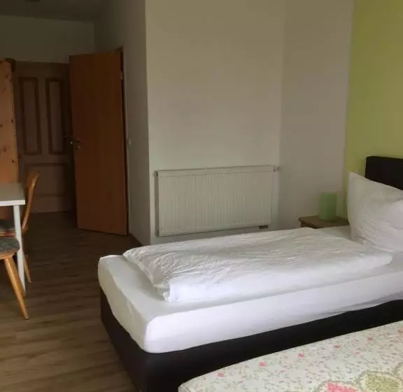 Retkeilymaja Landgasthof Felsenkeller