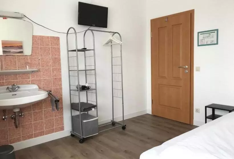 Retkeilymaja Landgasthof Felsenkeller