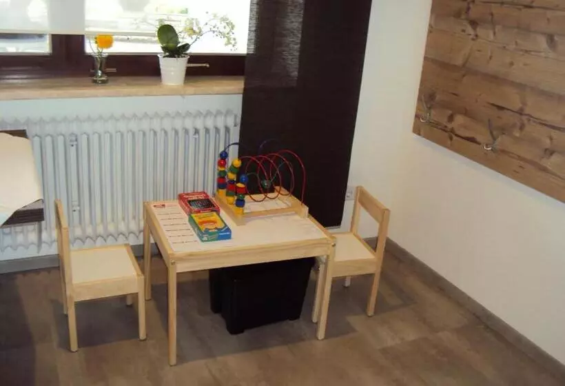 Retkeilymaja Landgasthof Felsenkeller