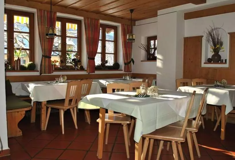 Majatalo Gasthof Kampenwand Bernau