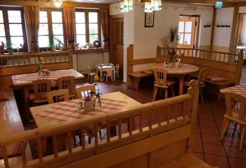 Majatalo Gasthof Kampenwand Bernau