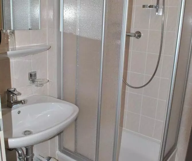 Majatalo Gasthof Kampenwand Bernau