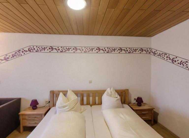 펜션 Gasthof Liederhalle