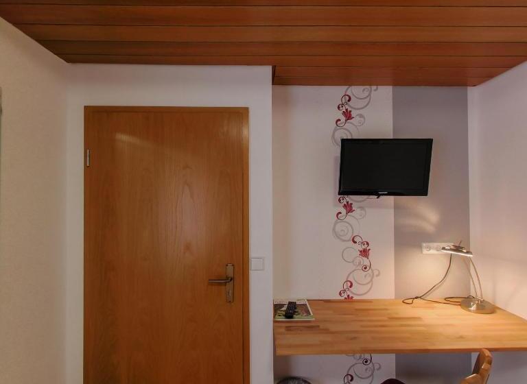 펜션 Gasthof Liederhalle