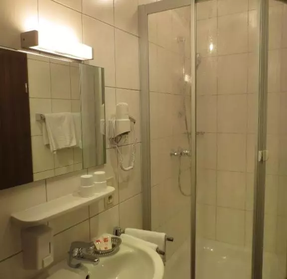 Majatalo Wein & Gästehaus Rosenlay