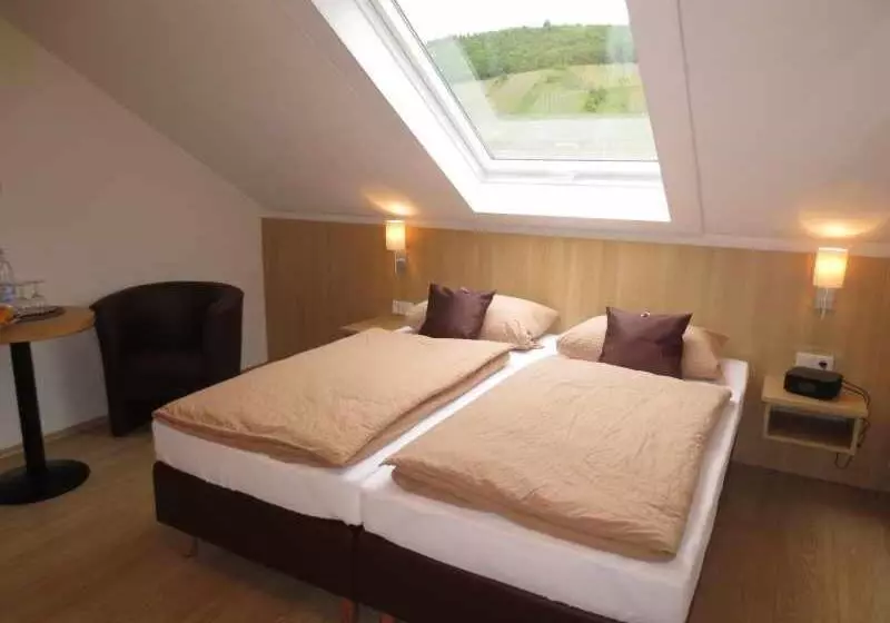 Majatalo Wein & Gästehaus Rosenlay