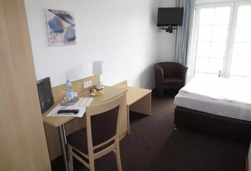 Majatalo Wein & Gästehaus Rosenlay