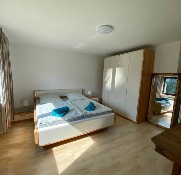 Pension Karlsbad Am Waldrand