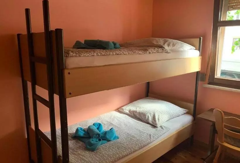 Belle Vue Apartrooms