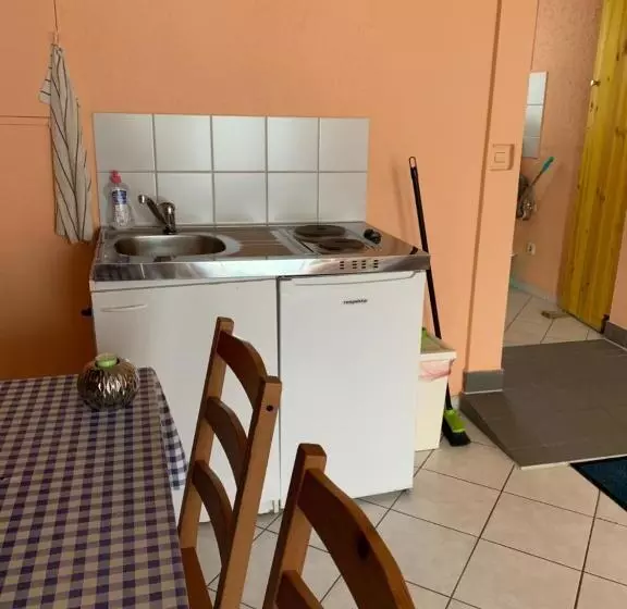 Belle Vue Apartrooms