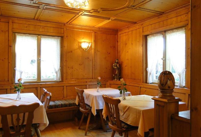 פנסיון Haus Höllental