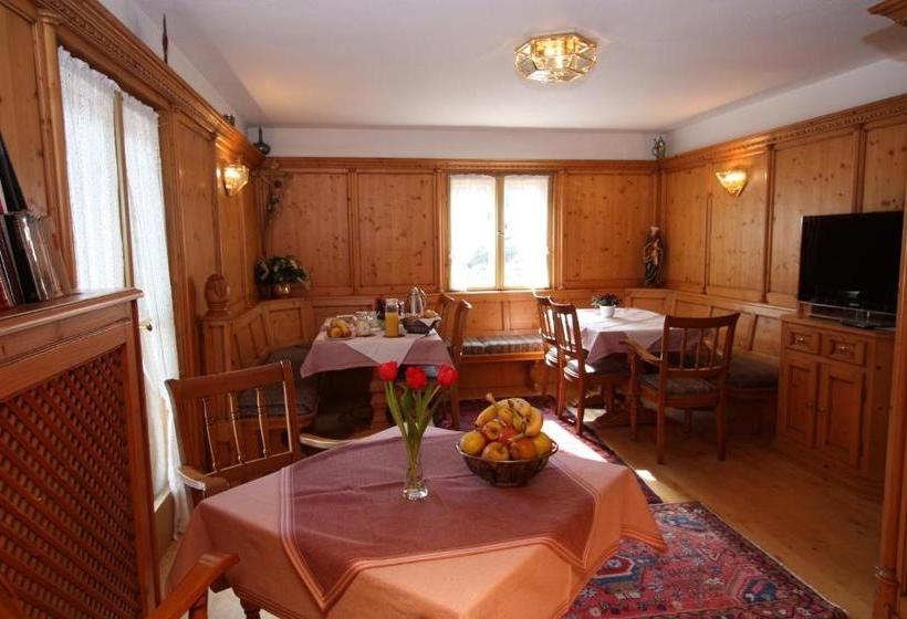 פנסיון Haus Höllental