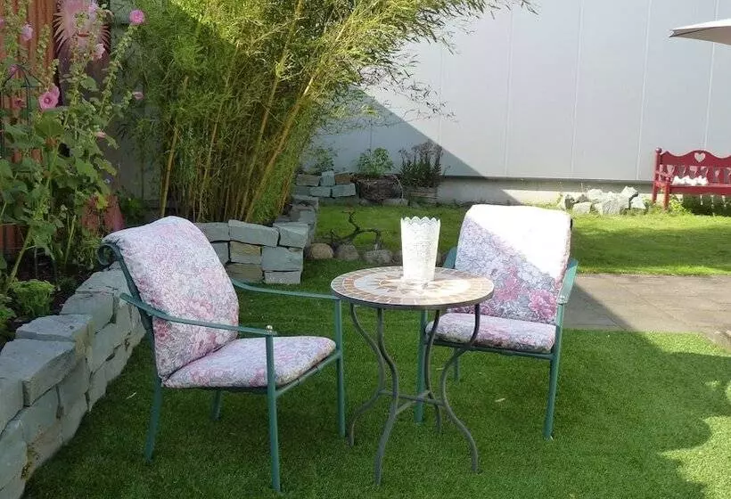 Majatalo Haus Tourneur