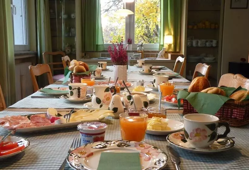 Majatalo Haus Tourneur