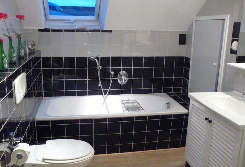 פנסיון Haus Tourneur