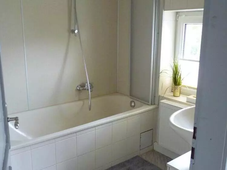 Majatalo Haus Tourneur