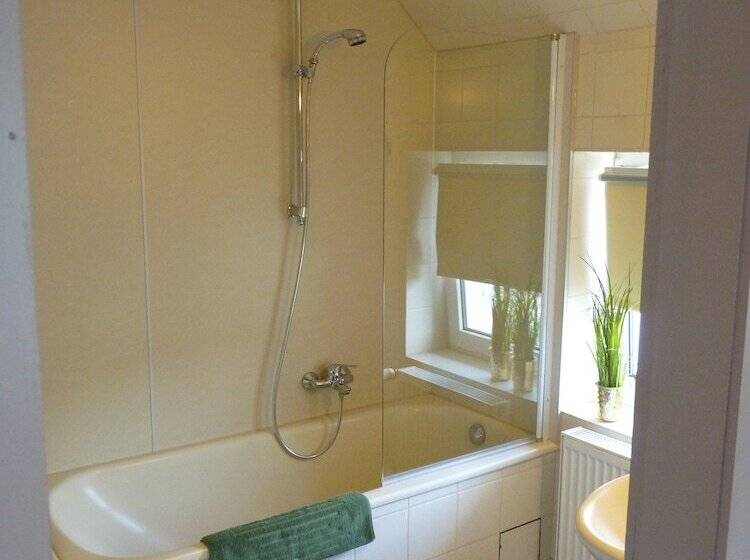 פנסיון Haus Tourneur