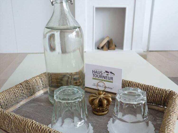 פנסיון Haus Tourneur