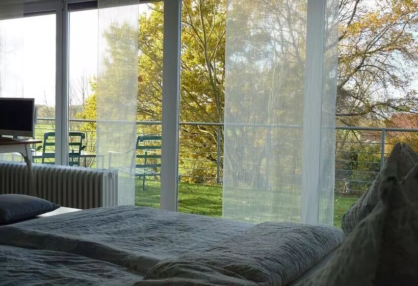 Majatalo Haus Tourneur