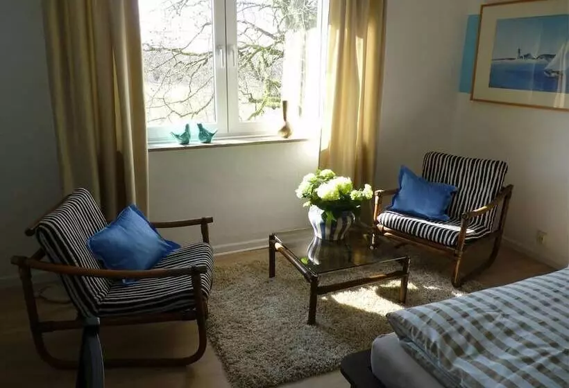 Majatalo Haus Tourneur