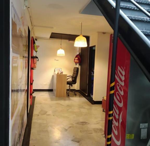 پانسیون Hostal El Mohan