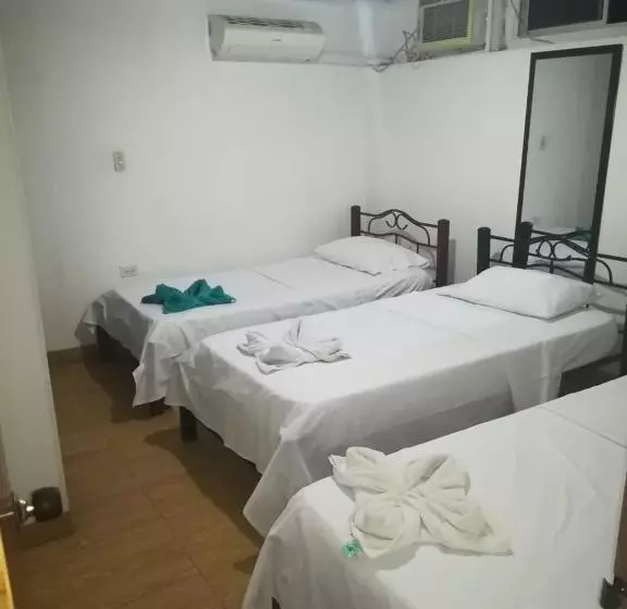 ペンション Hostal El Mohan