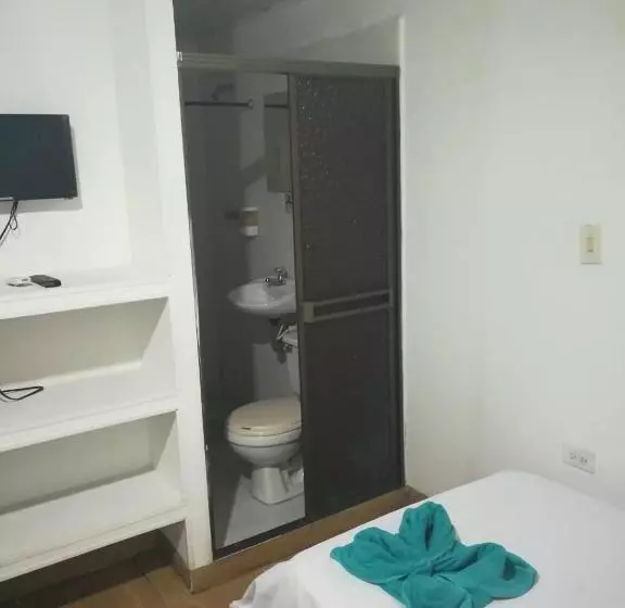 ペンション Hostal El Mohan