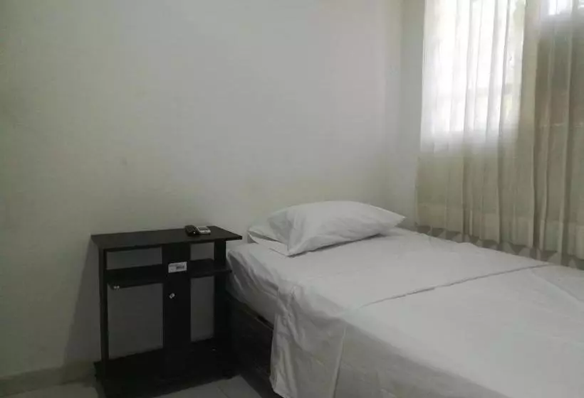 ペンション Hostal El Mohan