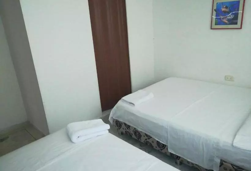 ペンション Hostal El Mohan