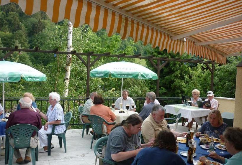 Pensão Waldhaus Hutzelhöh