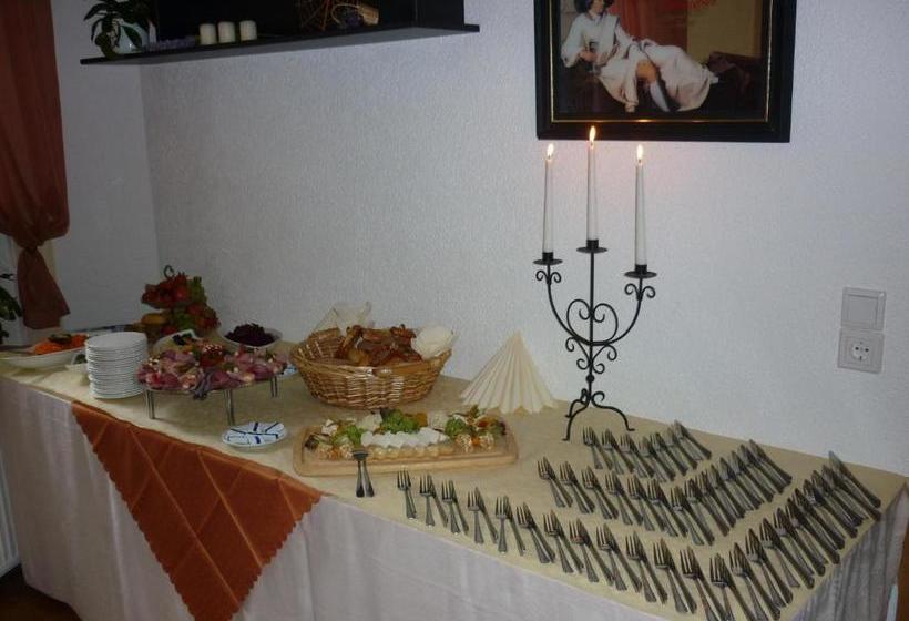 Pensão Waldhaus Hutzelhöh