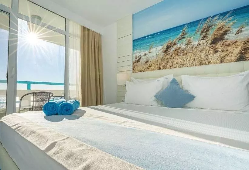 Hotel Mera Onix