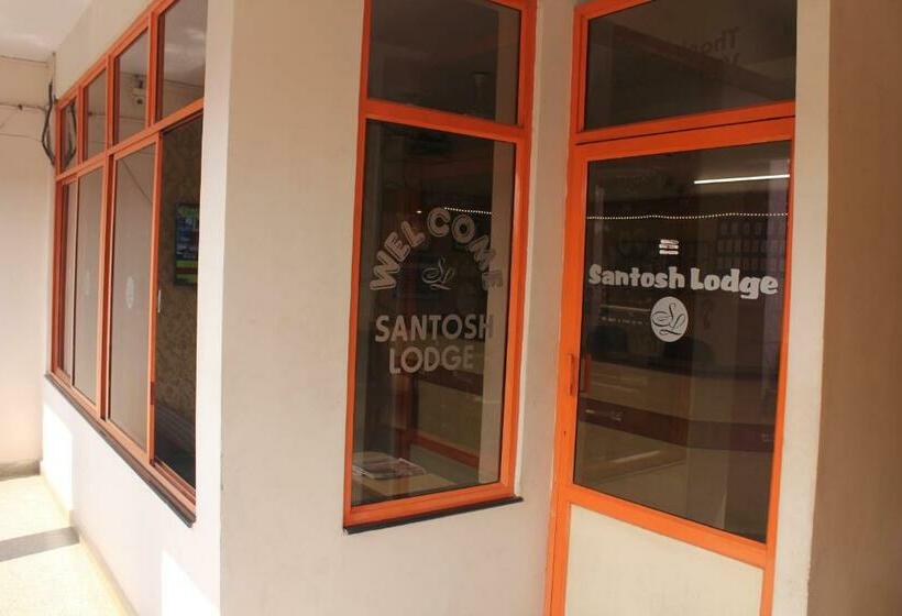 فندق Santosh Lodge