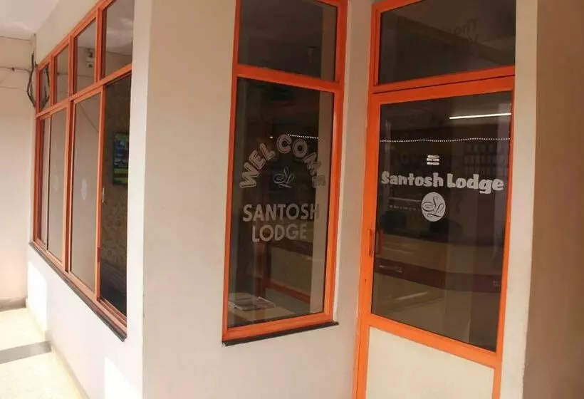 ホテル Santosh Lodge