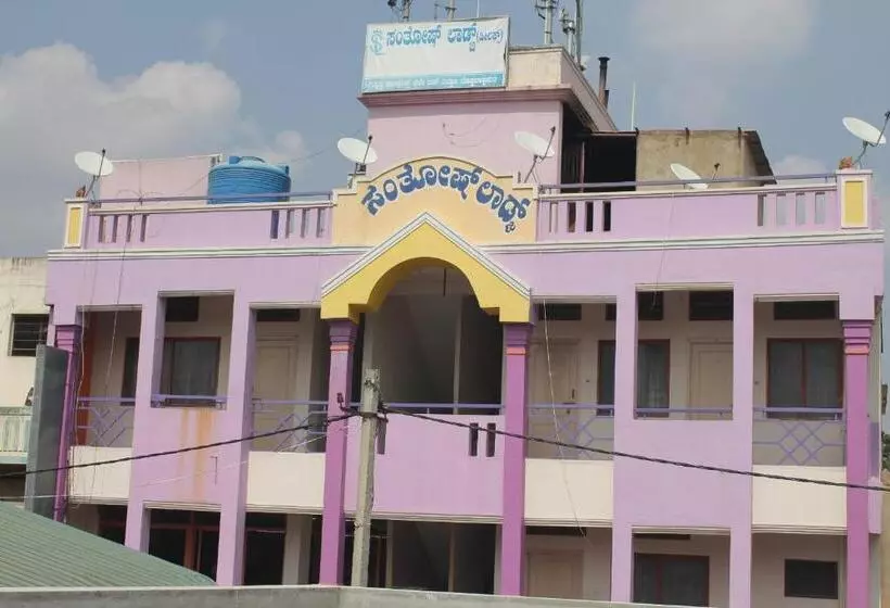 ホテル Santosh Lodge