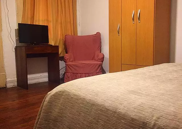 پانسیون Hostal Fiorenttina