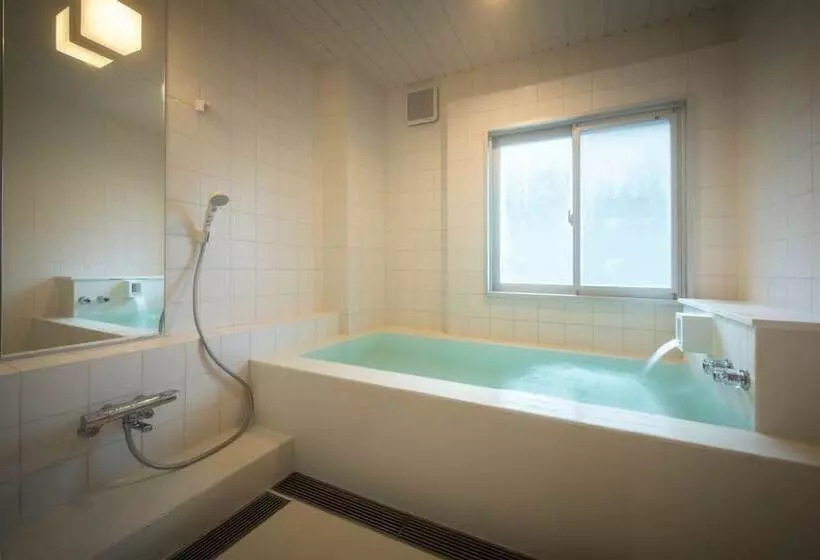 Majatalo Yumori Onsen Hostel