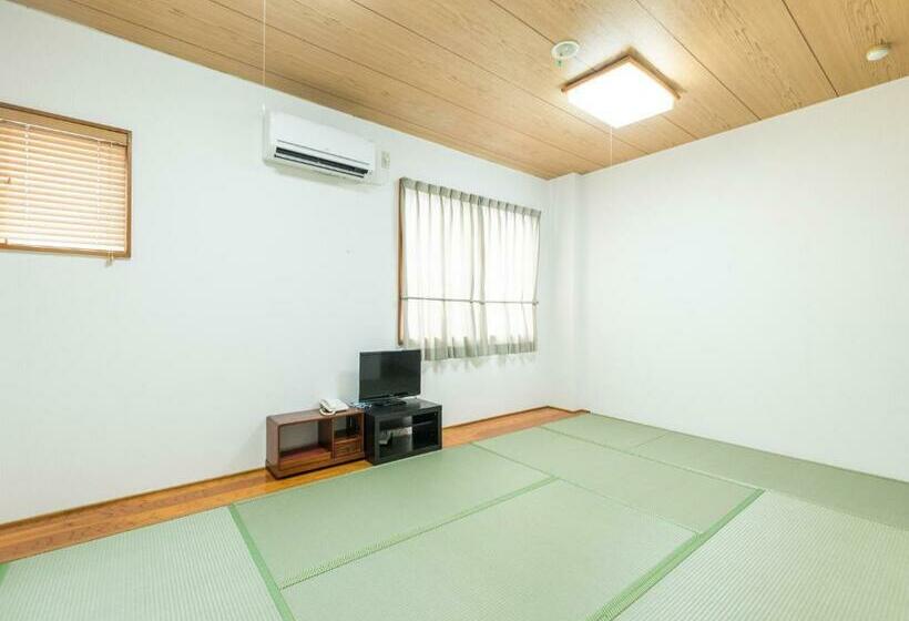 Отель Isesaki East