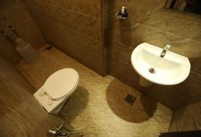 בית מלון כפרי Nestlay Rooms Ambattur