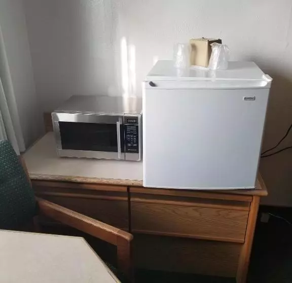 Oregon Trail Motel And Restaurant