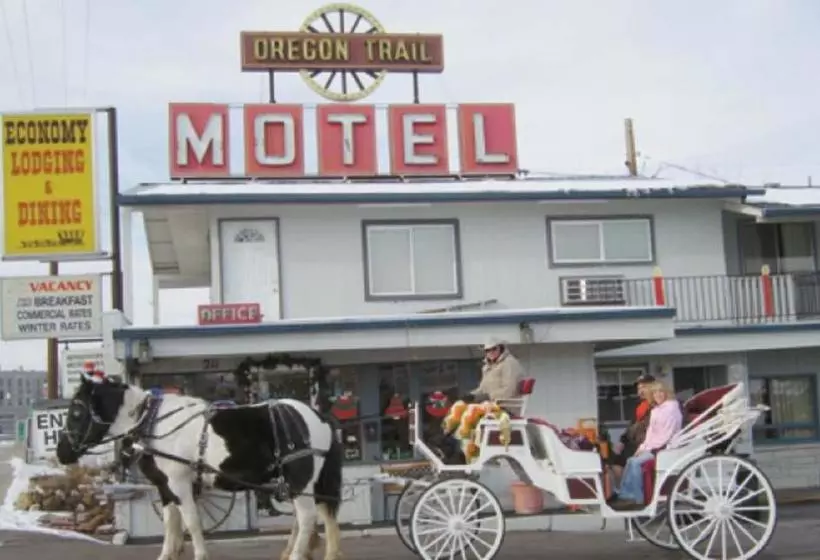 Oregon Trail Motel And Restaurant